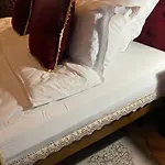 Classic Story In Old Iii Apartmán