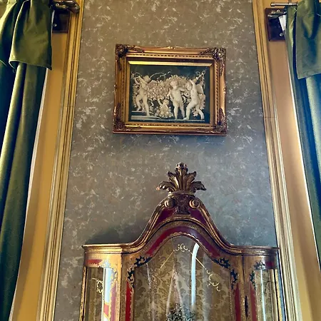 Luxury Boutique In The Historic Center Of