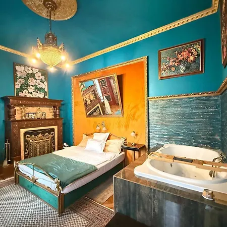 Luxury Boutique In The Historic Center Of Cluj-Napoca
